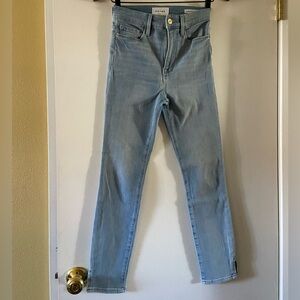 FRAME Ali High rise cigarette w25 with leg slit detail!